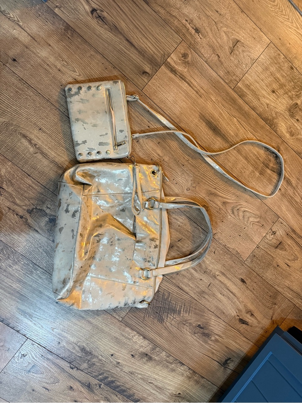 Metallic Tote and Crossbody Set - Picture 2 of 4